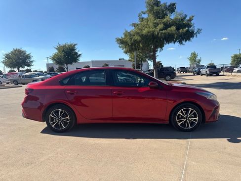 Used 2024 Kia Forte LXS FWD image 6