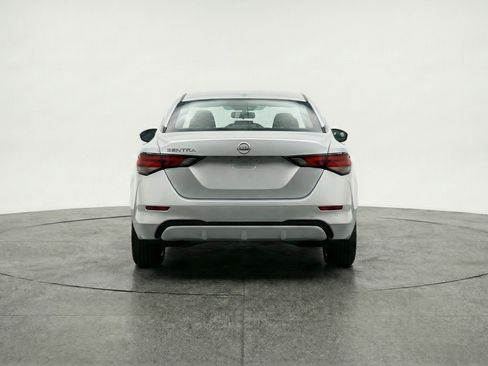 Used 2025 Nissan Sentra SV image 7