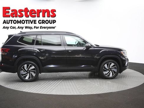 Used 2025 Volkswagen Atlas SE FWD image 44