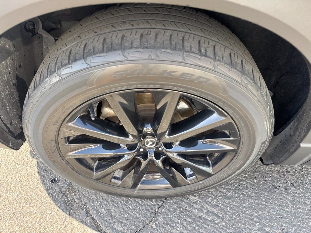 Used 2023 MAZDA CX-9 Touring Plus AWD/4WD image 14
