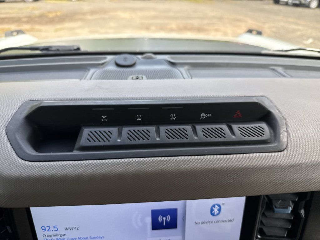 Used 2023 Ford Bronco Wildtrak AWD/4WD image 25