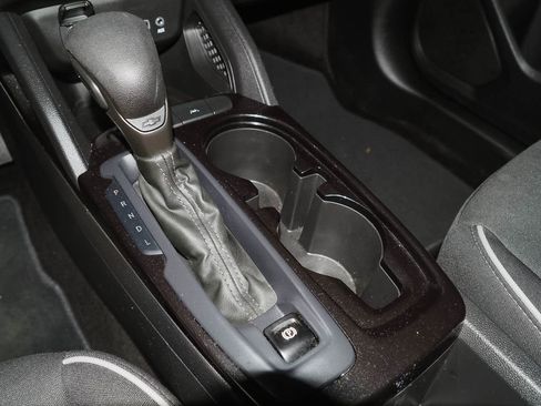 Used 2023 Chevrolet TrailBlazer LT w/ Convenience Package image 8