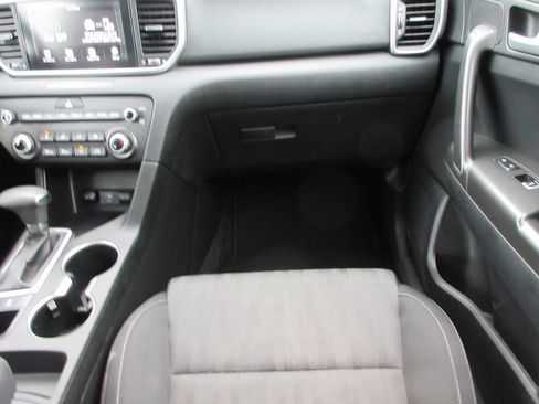 Used 2020 Kia Sportage LX AWD/4WD image 17