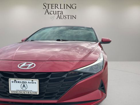 Used 2022 Hyundai Elantra SEL image 16