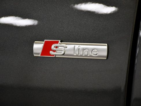 New 2026 Audi Q8 Premium Plus image 11