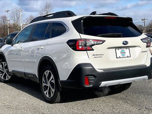 Used 2021 Subaru Outback Limited image 11