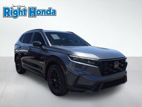 Certified 2025 Honda CR-V Sport image 9