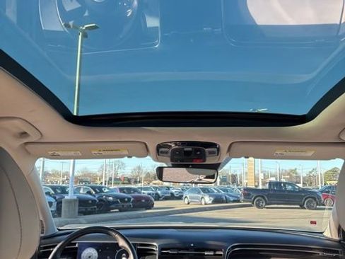 Used 2022 Hyundai Tucson Limited image 44