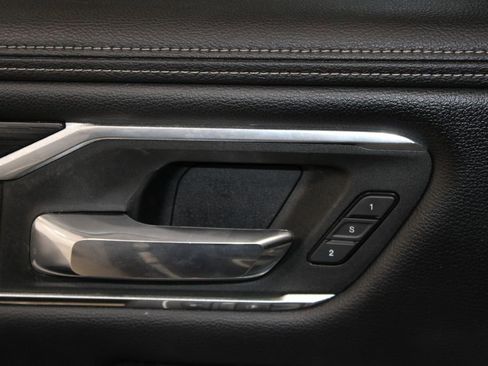 Used 2023 RAM 1500 Laramie AWD/4WD image 45