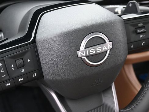 New 2026 Nissan Pathfinder Platinum image 13