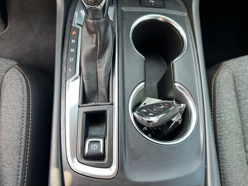 Used 2024 Chevrolet Equinox LT AWD/4WD image 34