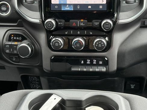 New 2026 RAM 1500 Big Horn AWD/4WD image 11