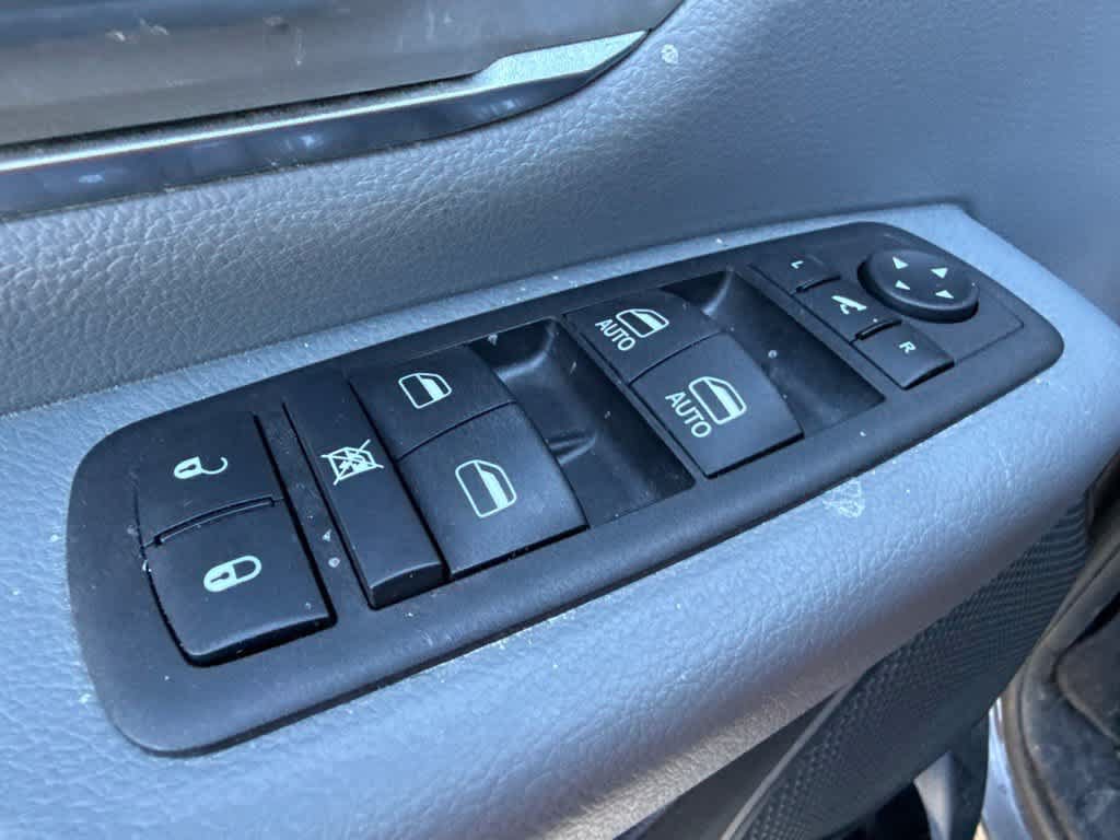 Used 2019 RAM 1500 Big Horn AWD/4WD image 11