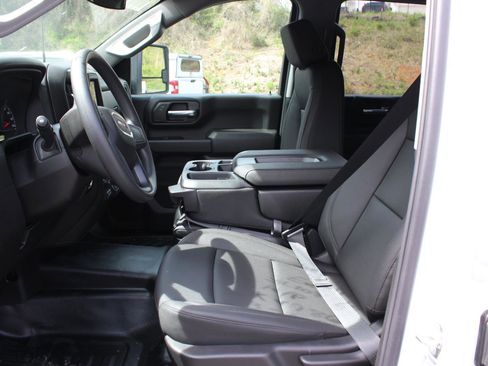 New 2026 GMC Sierra 3500 Pro w/ Convenience Package image 15