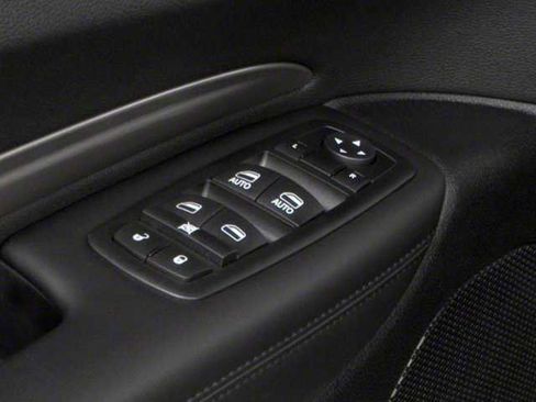 Used 2012 Dodge Durango SXT image 13