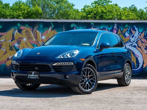 Used 2014 Porsche Cayenne AWD/4WD image 2