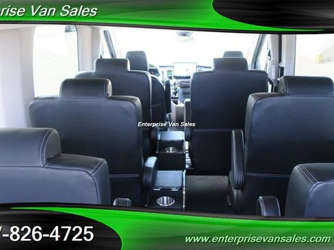 Used 2022 Ford Transit 350 XLT RWD image 13