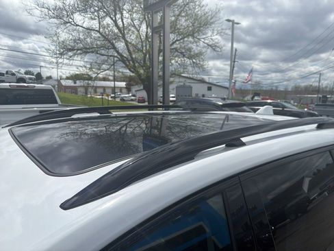 Used 2023 GMC Terrain AT4 AWD/4WD image 8