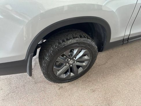 Used 2024 Honda Ridgeline Sport image 16