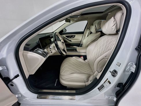 Used 2025 Mercedes-Benz S 580 4MATIC Sedan image 23