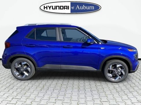 New 2026 Hyundai Venue SEL FWD image 4