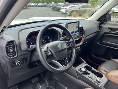 Used 2024 Ford Bronco Sport Badlands w/ Premium Package AWD/4WD image 28