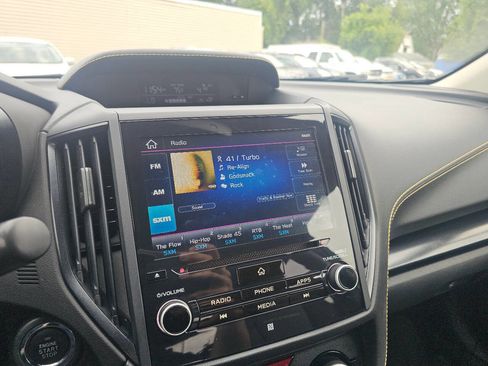 Used 2021 Subaru Crosstrek 2.5i Sport w/ Moonroof Package image 18