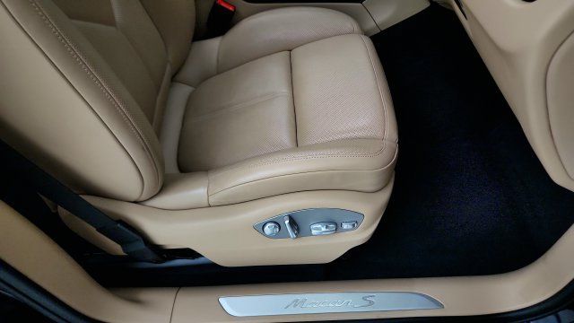 Used 2019 Porsche Macan S AWD/4WD image 34