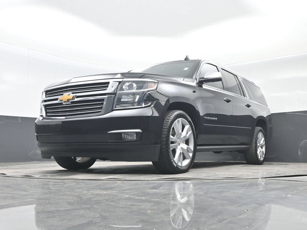 Used 2018 Chevrolet Suburban Premier AWD/4WD image 25
