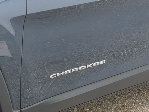 Certified 2019 Jeep Cherokee Limited AWD/4WD image 13