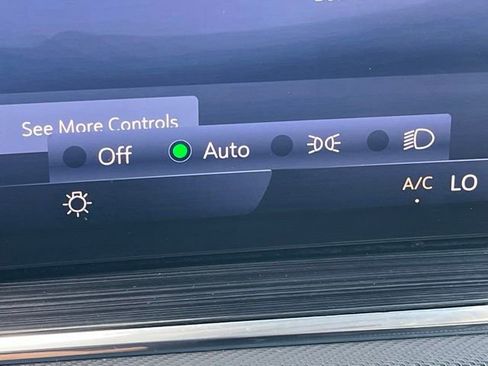 Used 2024 Buick Envision Preferred AWD/4WD image 20