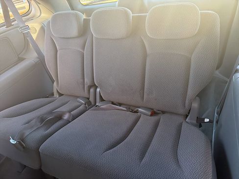 Used 2007 Dodge Grand Caravan SXT image 18