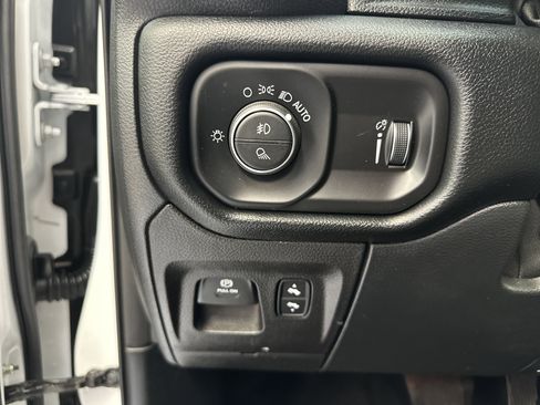 Used 2022 RAM 1500 Big Horn image 24