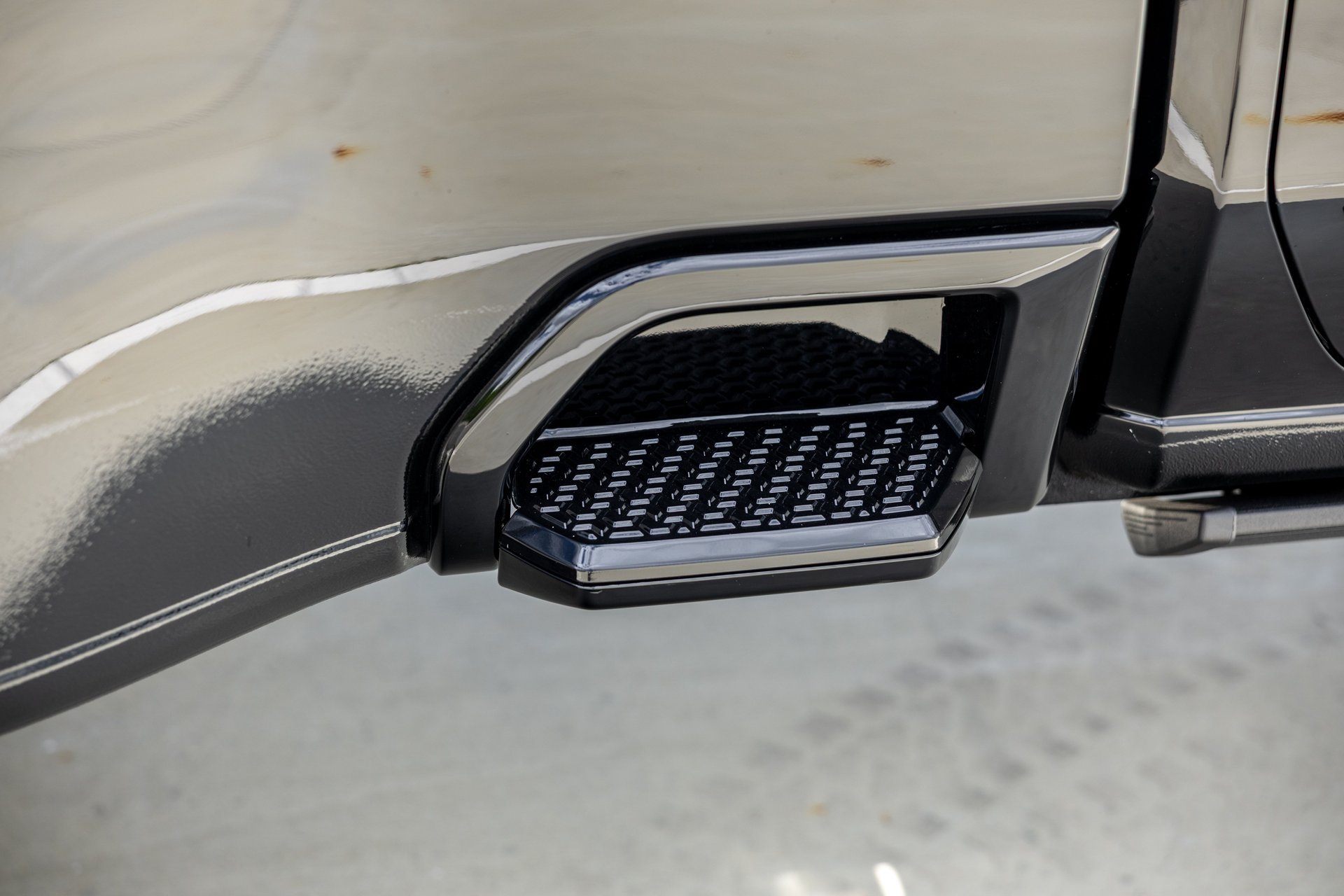 Used 2026 Chevrolet Silverado 3500 High Country w/ High Country Premium Package AWD/4WD image 26
