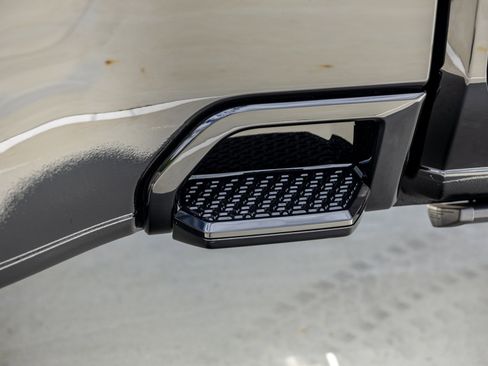 Used 2026 Chevrolet Silverado 3500 High Country w/ High Country Premium Package AWD/4WD image 26