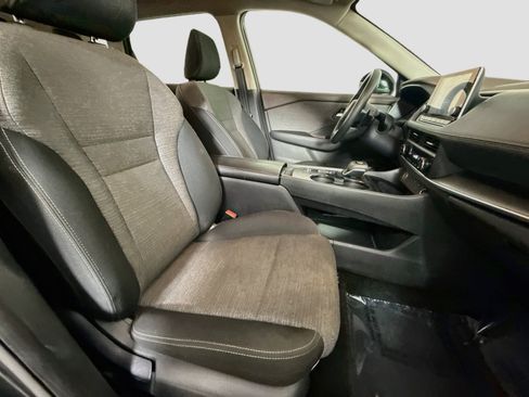 Used 2023 Nissan Rogue SV FWD image 29