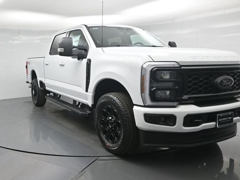 New 2026 Ford F250 XLT w/ XLT Premium Package image 23