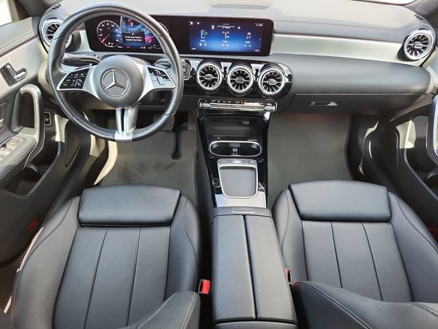 Used 2025 Mercedes-Benz CLA 250 image 14