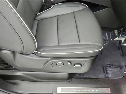 Used 2026 Cadillac Escalade Sport w/ LPO, ONYX Package image 23