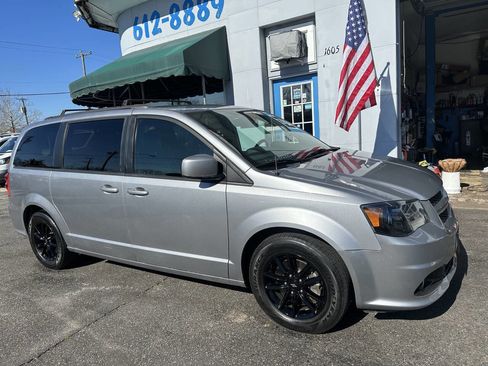 Used 2019 Dodge Grand Caravan GT image 4