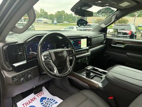 Used 2025 Chevrolet Silverado 1500 RST AWD/4WD image 21