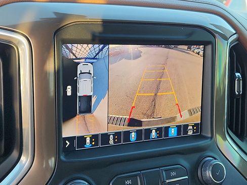 Used 2022 Chevrolet Silverado 2500 High Country w/ Safety Package II image 16