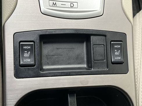 Used 2013 Subaru Legacy 2.5i Premium w/ Popular Pkg 1 image 17