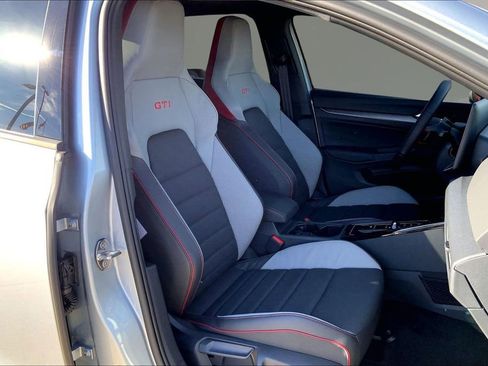 New 2026 Volkswagen GTI SE FWD image 11