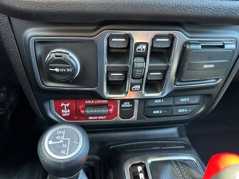 New 2026 Jeep Gladiator Willys AWD/4WD image 33