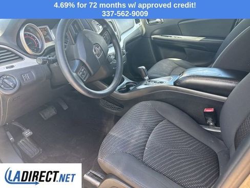 Used 2017 Dodge Journey SXT image 9