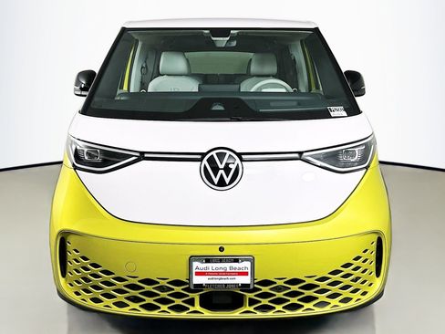Used 2025 Volkswagen ID. Buzz Pro S Plus AWD/4WD image 2