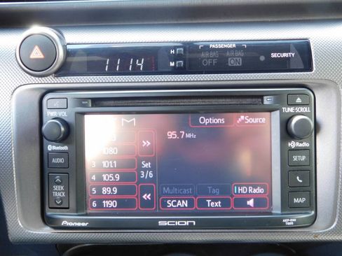 Used 2014 Scion tC FWD image 12