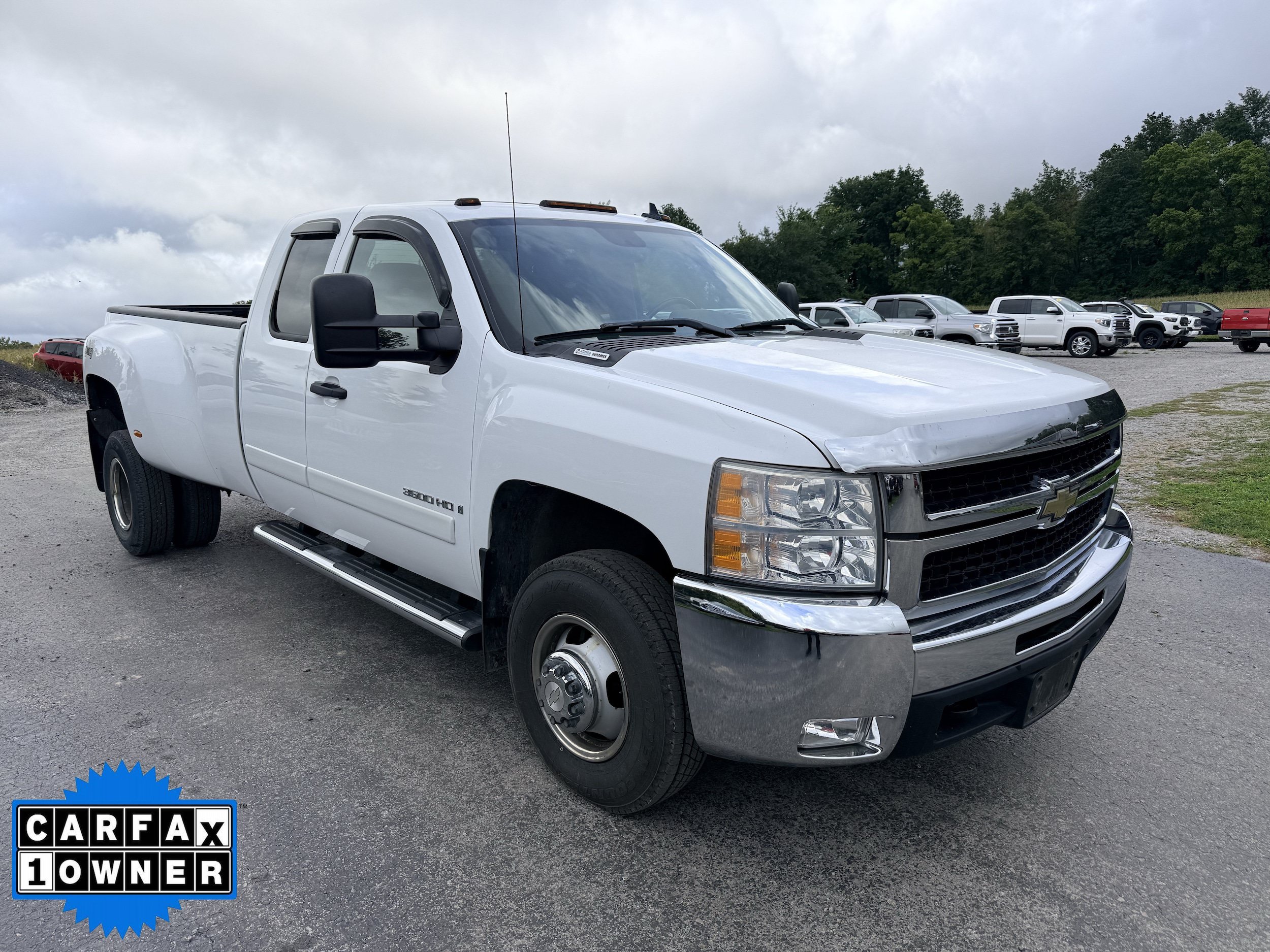 Used 2007 Chevrolet Silverado 3500 LT w/ 2LT Audio Package AWD/4WD image 1