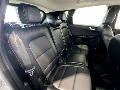 Used 2025 Ford Escape Platinum AWD/4WD image 31